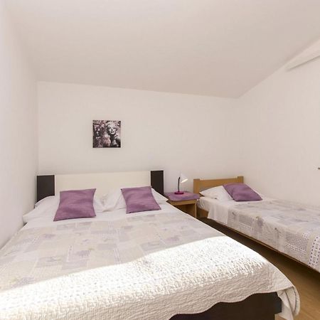Apartment Nediljka Vodice Exteriör bild