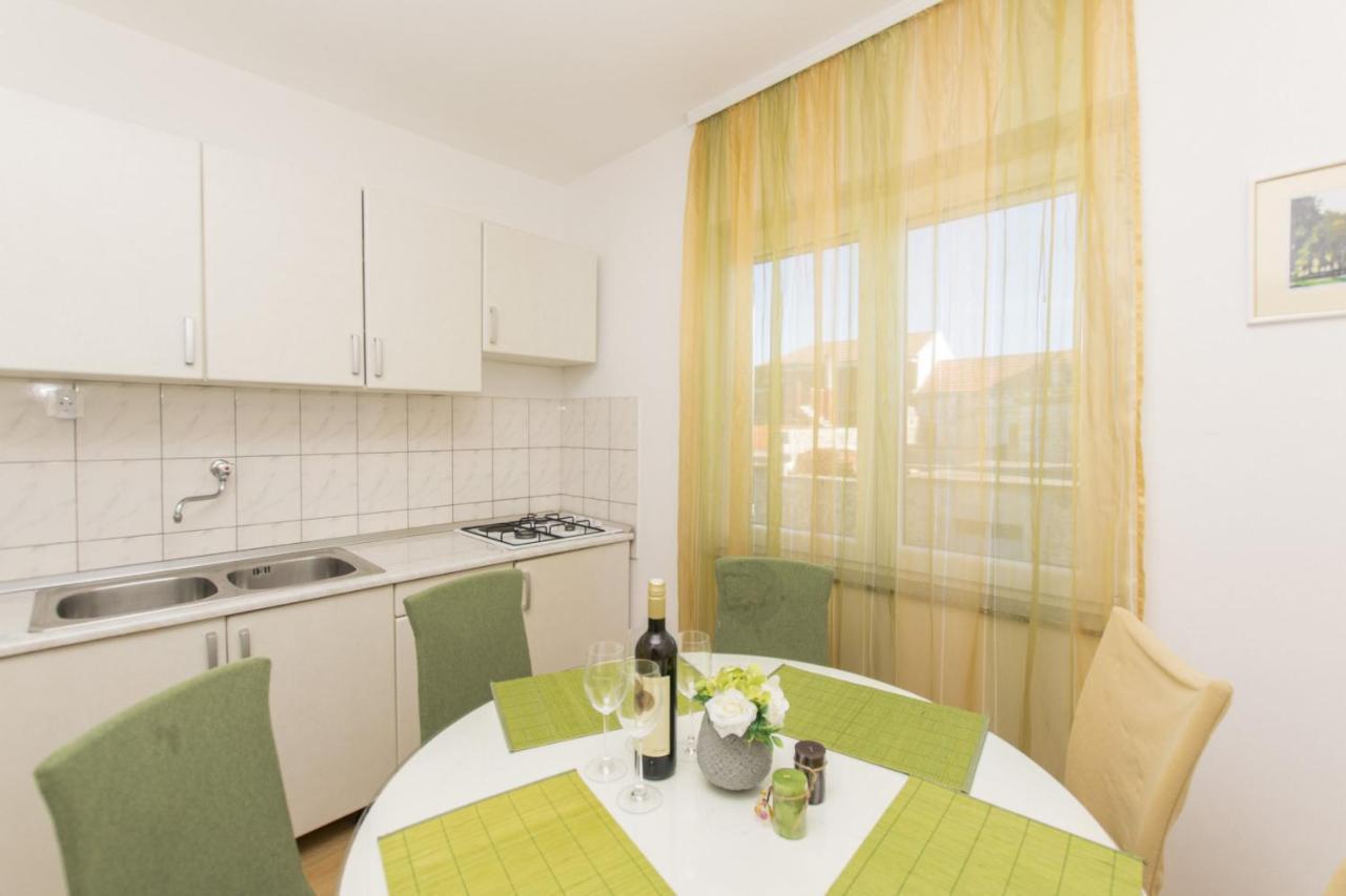 Apartment Nediljka Vodice Exteriör bild
