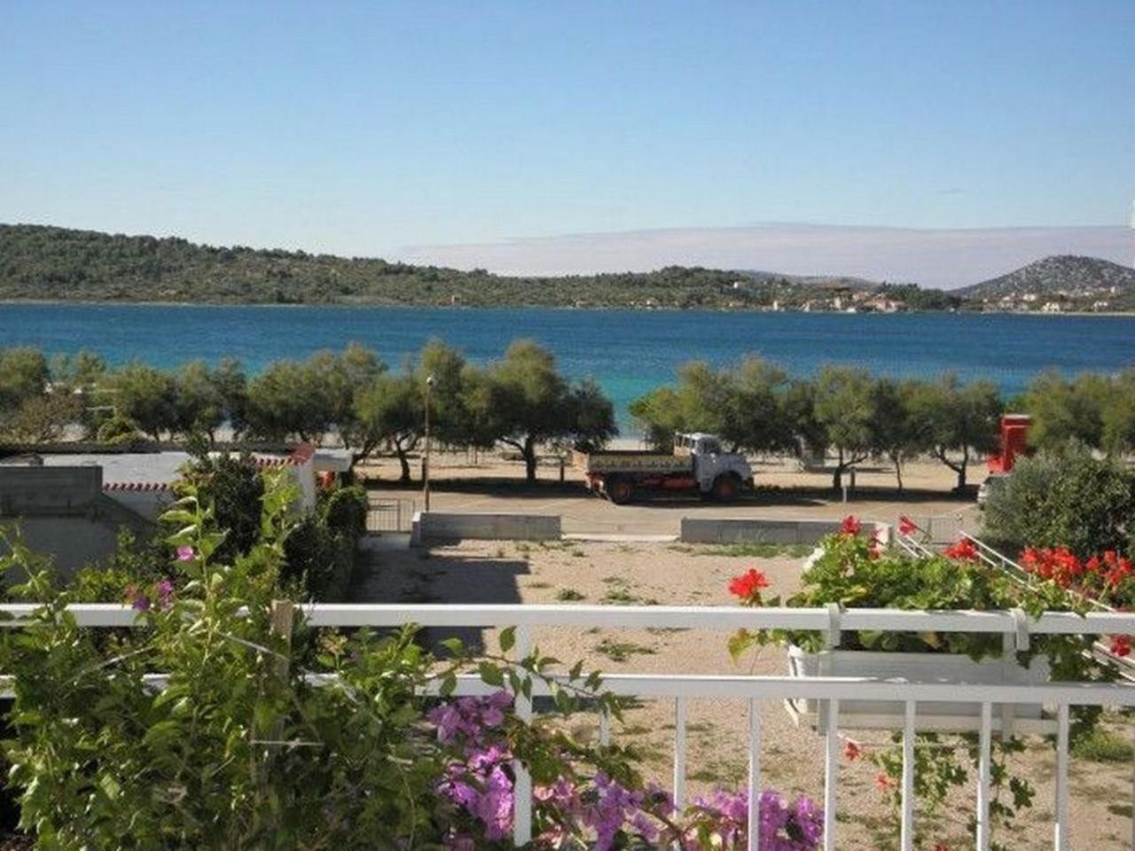 Apartment Nediljka Vodice Exteriör bild